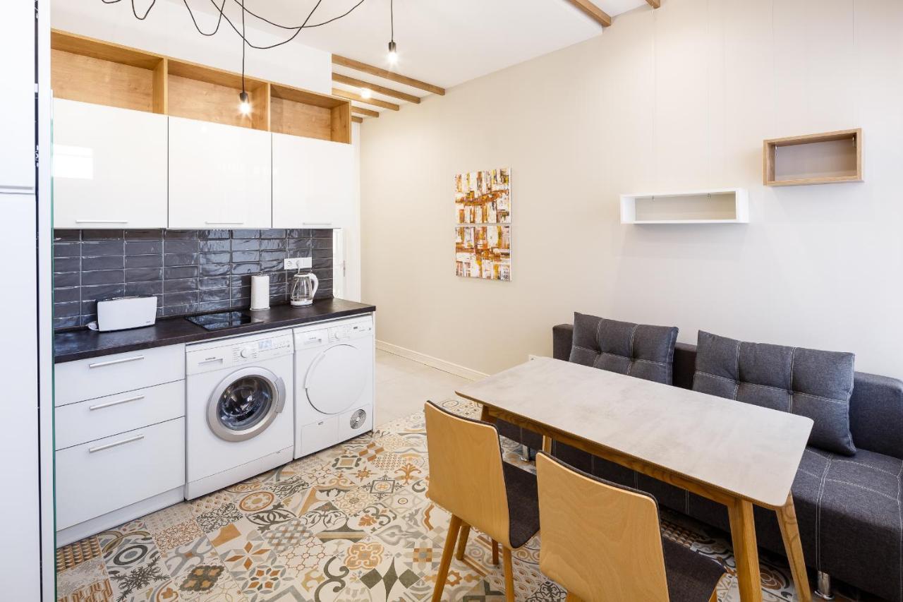 Palace View Apartments - 24 Kopernyka Str. Lviv Eksteriør billede